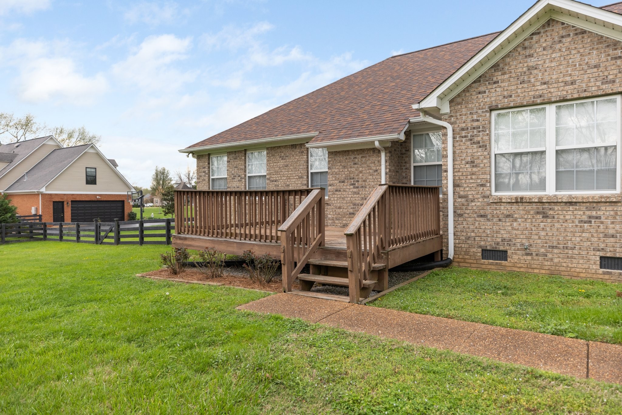 1921 Victorian Road Columbia, TN 38401 - Photo 20 of 49 a view of a house with a yard and sitting area