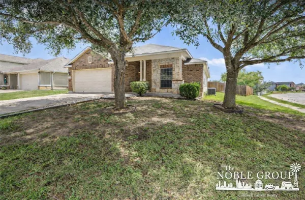 $299,000 | 417 Bandara Woods Boulevard, Elgin, TX 78621