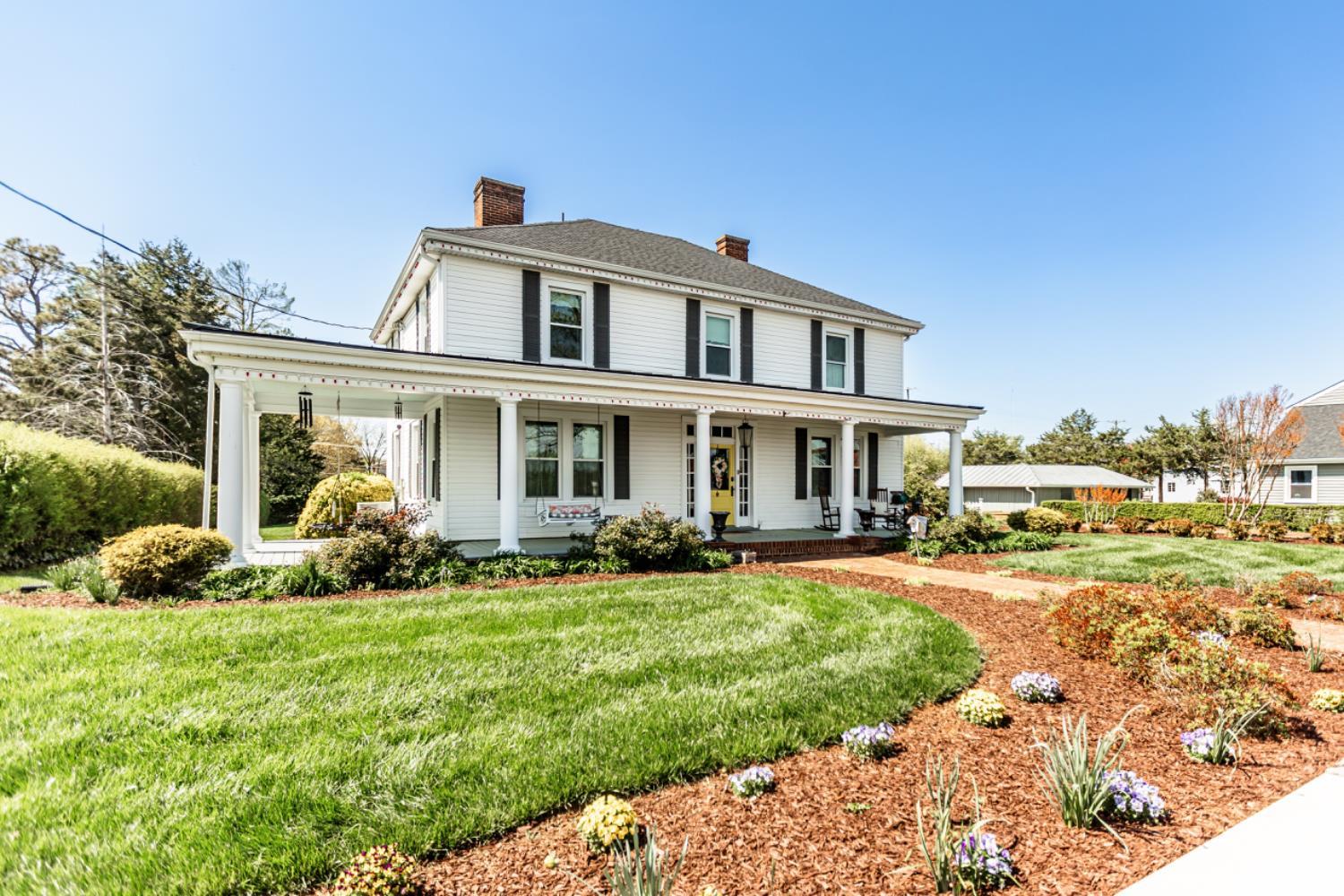 151 Burke Street Appomattox, VA 24522 - Photo 5 of 75 a front view of a house with a yard