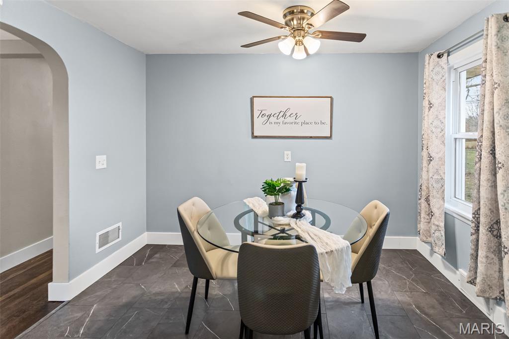 7210 Montclair Avenue Godfrey, IL 62035 - Photo 16 of 37