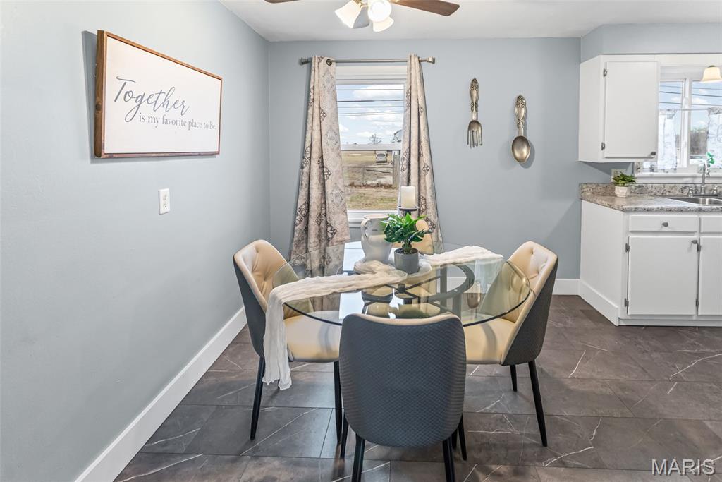 7210 Montclair Avenue Godfrey, IL 62035 - Photo 17 of 37