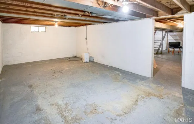 $160,000 | 7210 Montclair Avenue, Godfrey, IL 62035