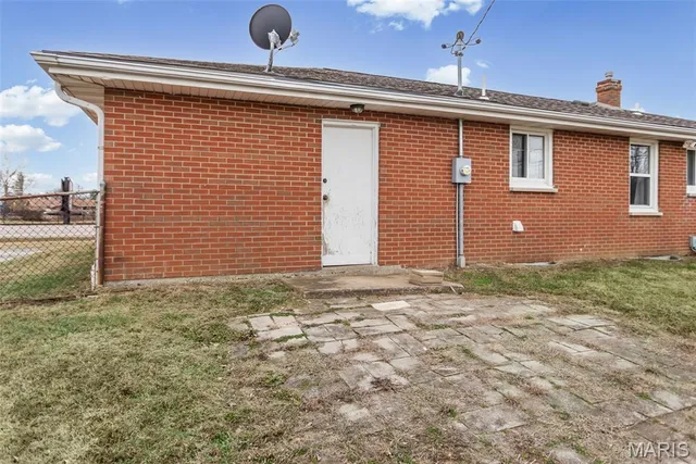 $160,000 | 7210 Montclair Avenue, Godfrey, IL 62035