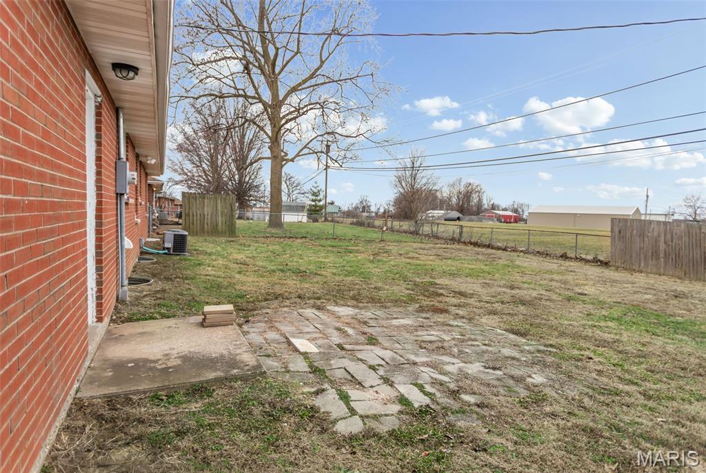 7210 Montclair Avenue Godfrey, IL 62035 - Photo 36 of 37