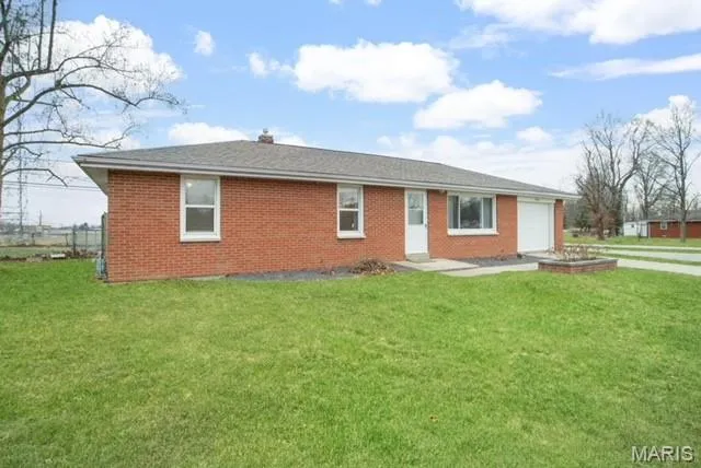 $160,000 | 7210 Montclair Avenue, Godfrey, IL 62035