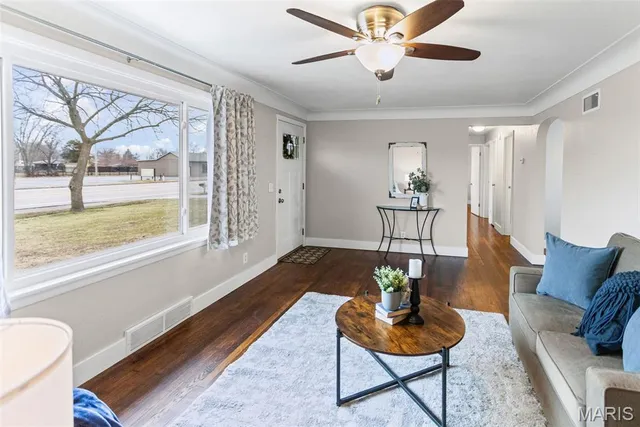 $160,000 | 7210 Montclair Avenue, Godfrey, IL 62035