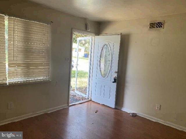 3904 Starboard Road Chesapeake, VA 23321 - Photo 3 of 9