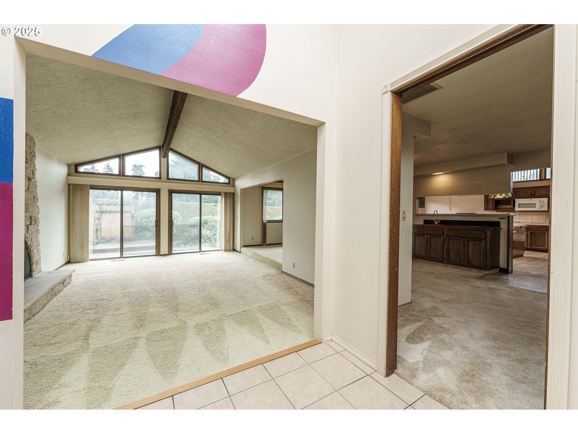 26690 Southeast Kelso Road Boring, OR 97009 - Photo 5 of 48 a view of an entryway with a livingroom