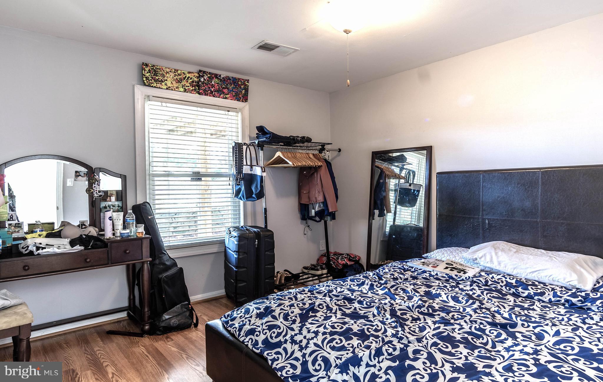 1391 Kimblewick Road Potomac, MD 20854 - Photo 14 of 23