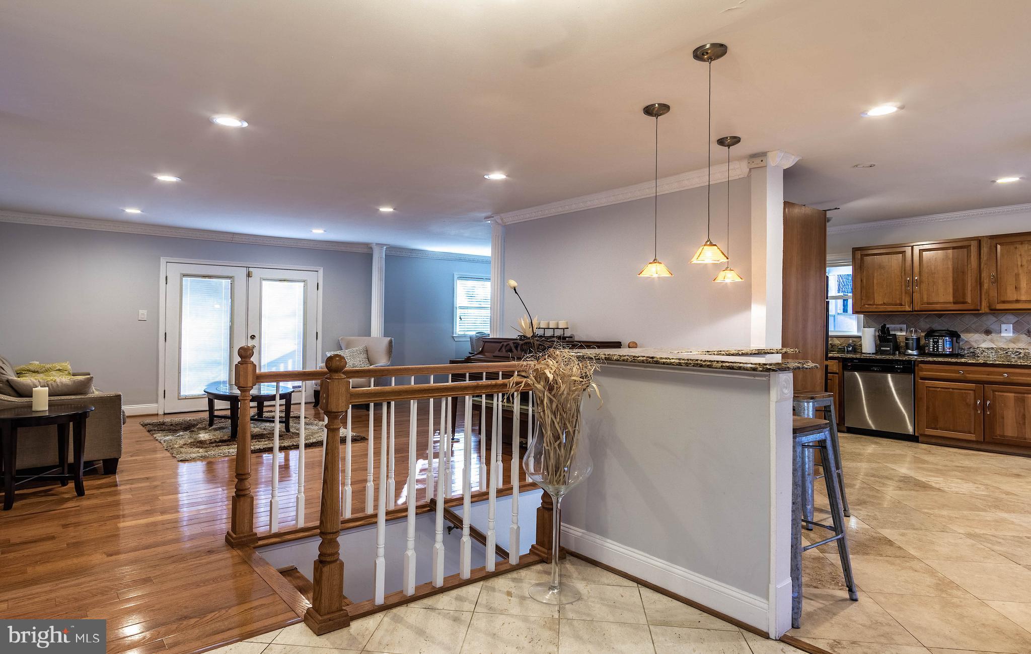 1391 Kimblewick Road Potomac, MD 20854 - Photo 5 of 23