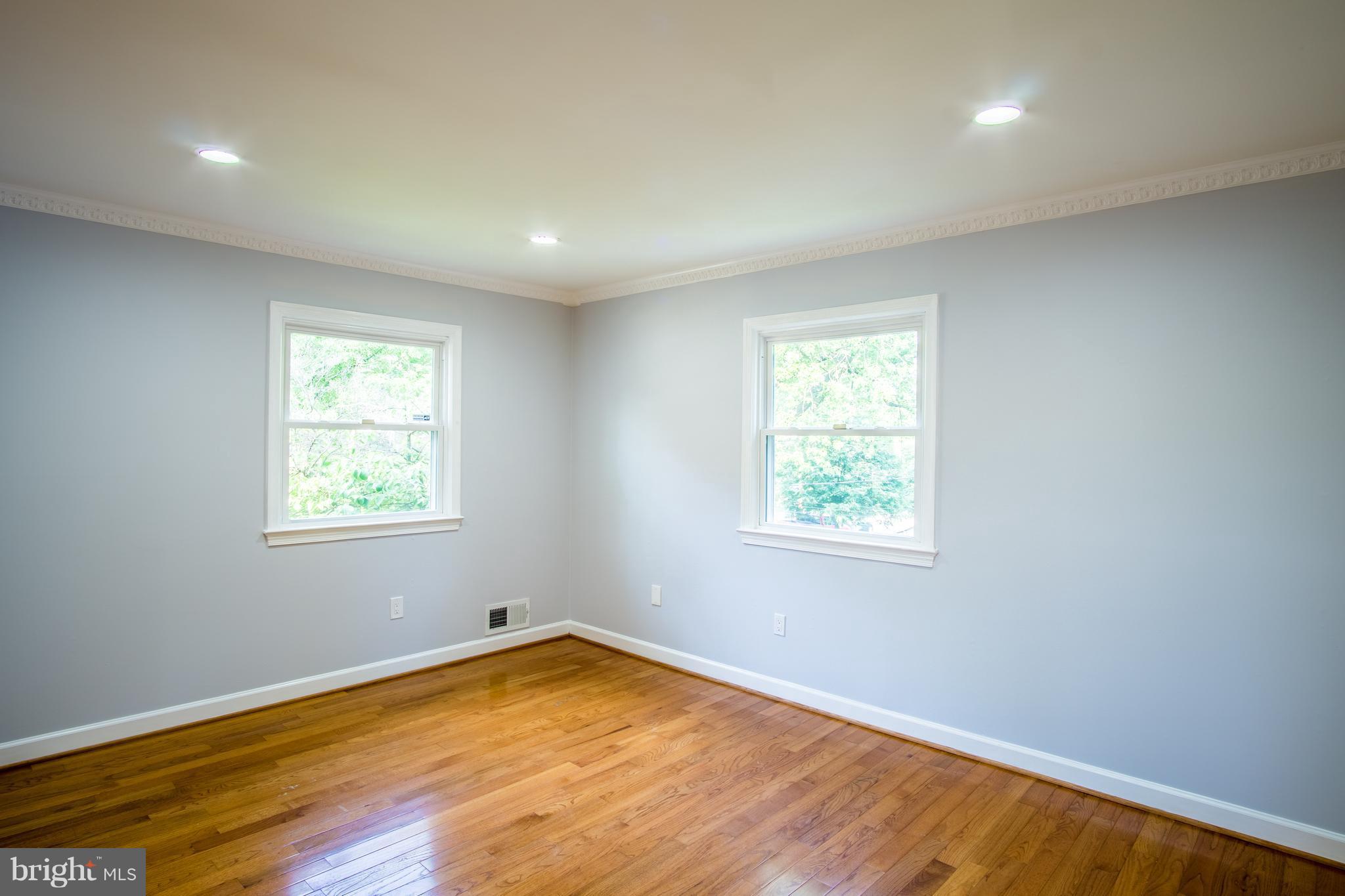 1391 Kimblewick Road Potomac, MD 20854 - Photo 9 of 23 Bedroom