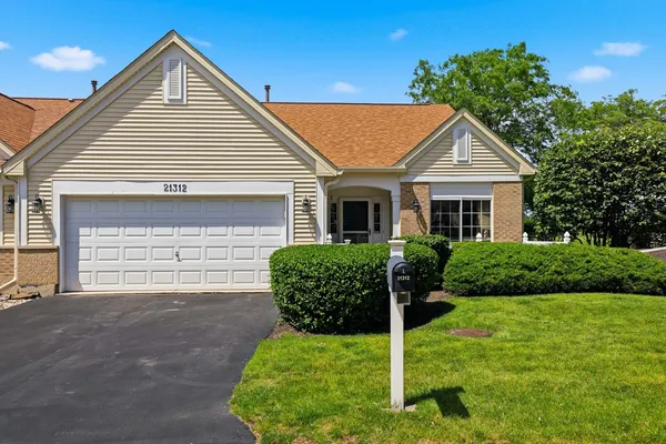 $350,000 | 21312 West Douglas Lane, Plainfield, IL 60544
