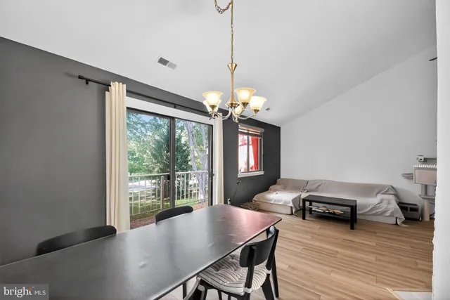 $2,100 | 203 B Cypress Cir Mount, Mount Laurel, NJ 08054