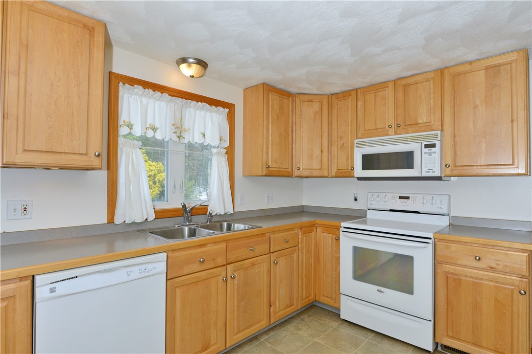 36 Sprucebrook Road Scituate, RI 02857 - Photo 13 of 45