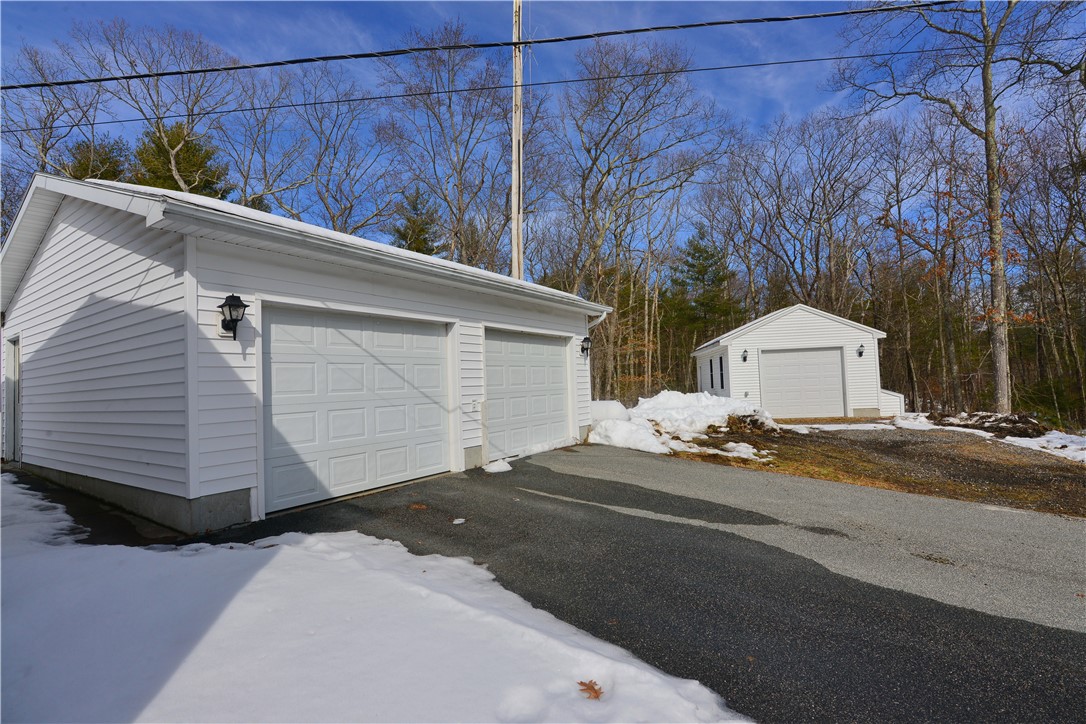 36 Sprucebrook Road Scituate, RI 02857 - Photo 5 of 45