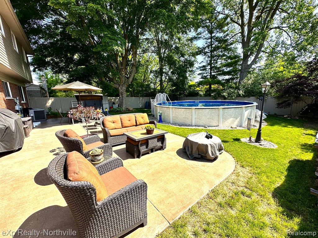 16360 Riverside Street Livonia, MI 48154 - Photo 31 of 32 Gallery Image 31