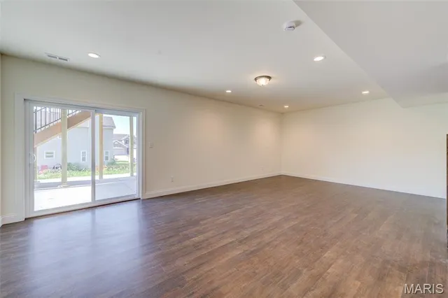 $615,000 | 2025 Maryland Oaks Circle, Maryland Heights, MO 63146