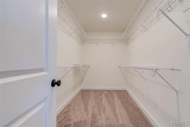 $615,000 | 2025 Maryland Oaks Circle, Maryland Heights, MO 63146