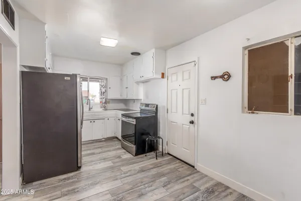 $189,900 | 413 East 3rd Street, Eloy, AZ 85131