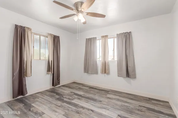 $189,900 | 413 East 3rd Street, Eloy, AZ 85131