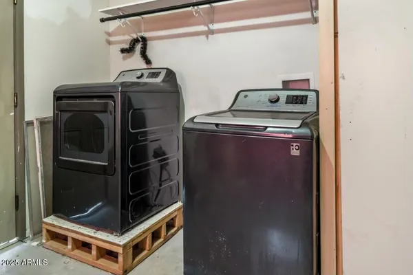 $189,900 | 413 East 3rd Street, Eloy, AZ 85131