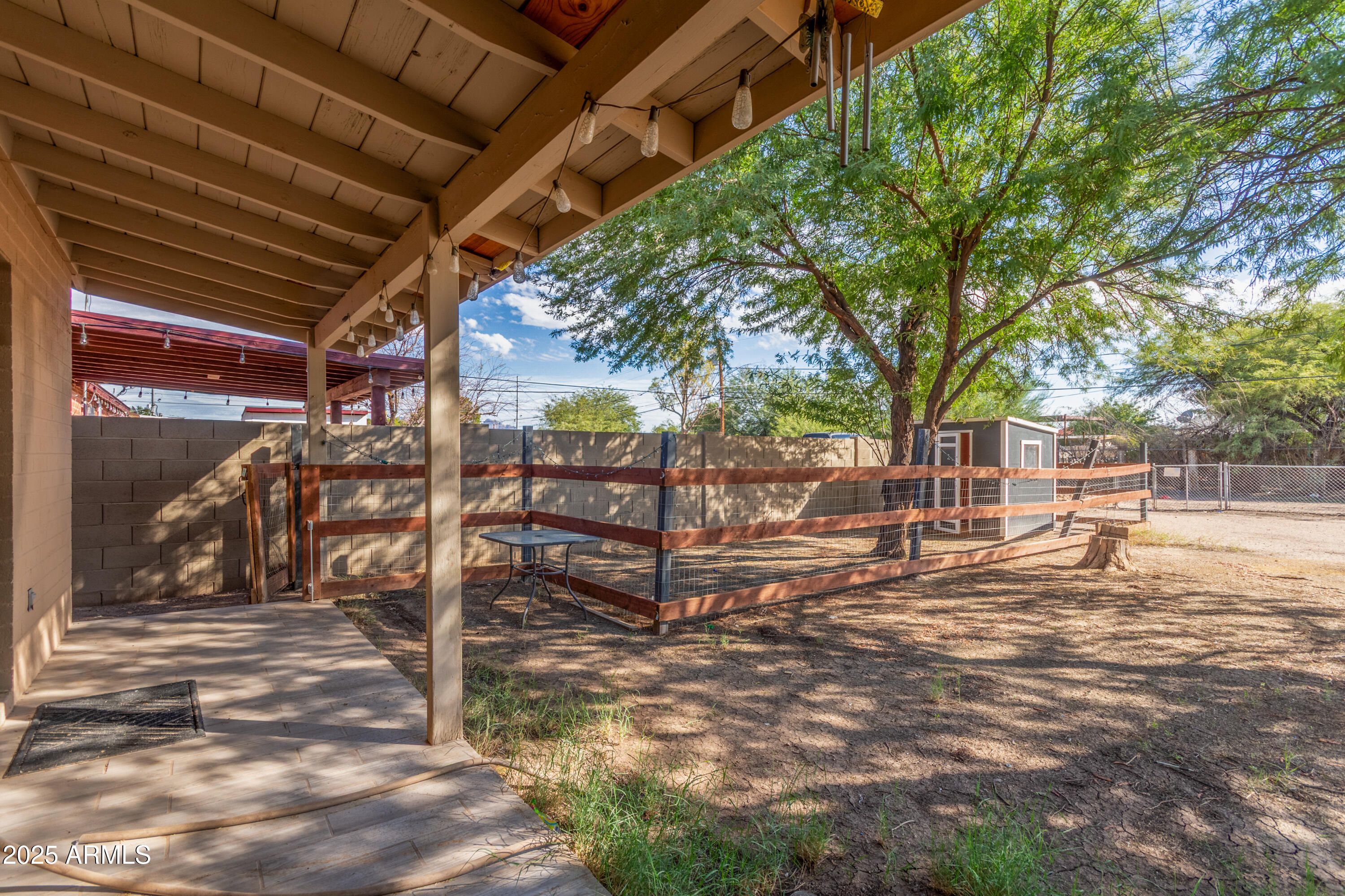 413 East 3rd Street Eloy, AZ 85131 - Photo 35 of 44 a view of a backyard of the house