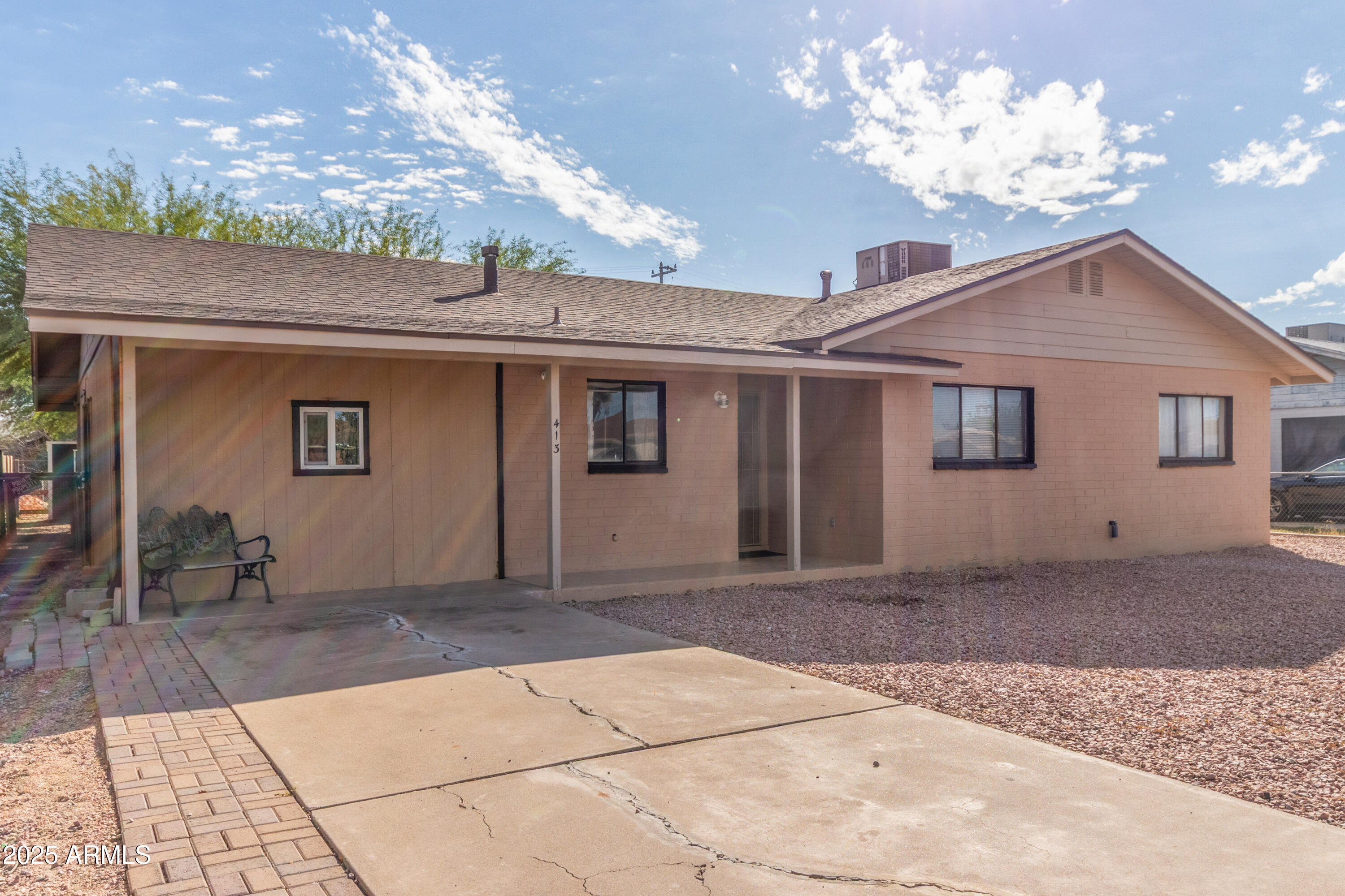 413 East 3rd Street Eloy, AZ 85131 - Photo 4 of 44 a front view of a house