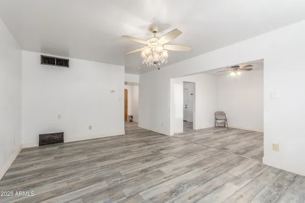 $189,900 | 413 East 3rd Street, Eloy, AZ 85131