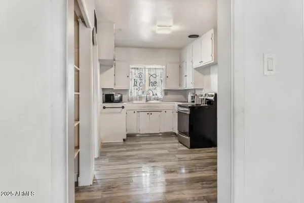 $189,900 | 413 East 3rd Street, Eloy, AZ 85131