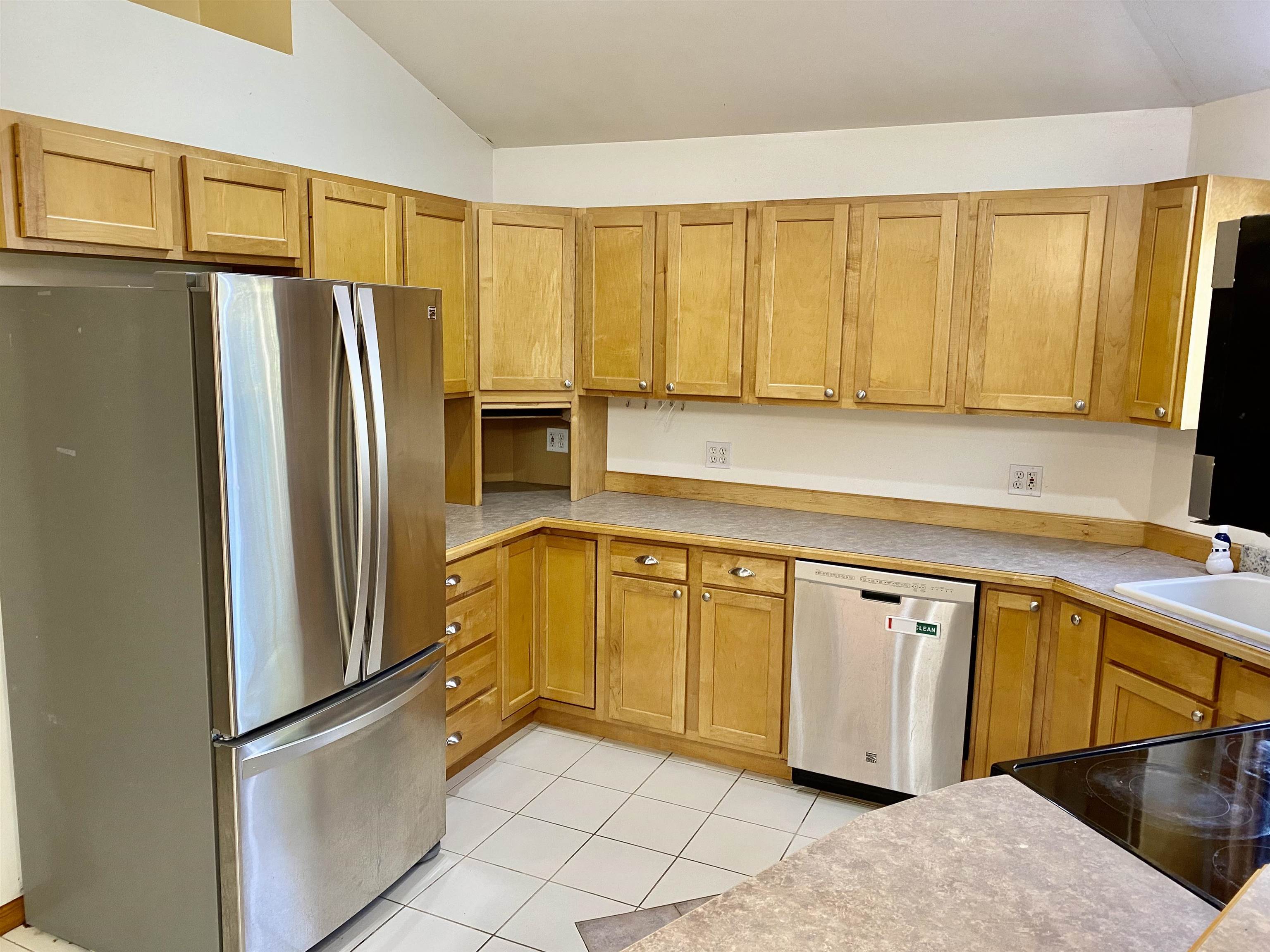 3830 South Meridian Road Mount Pleasant, MI 48858 - Photo 9 of 34 1906067-8.JPG
