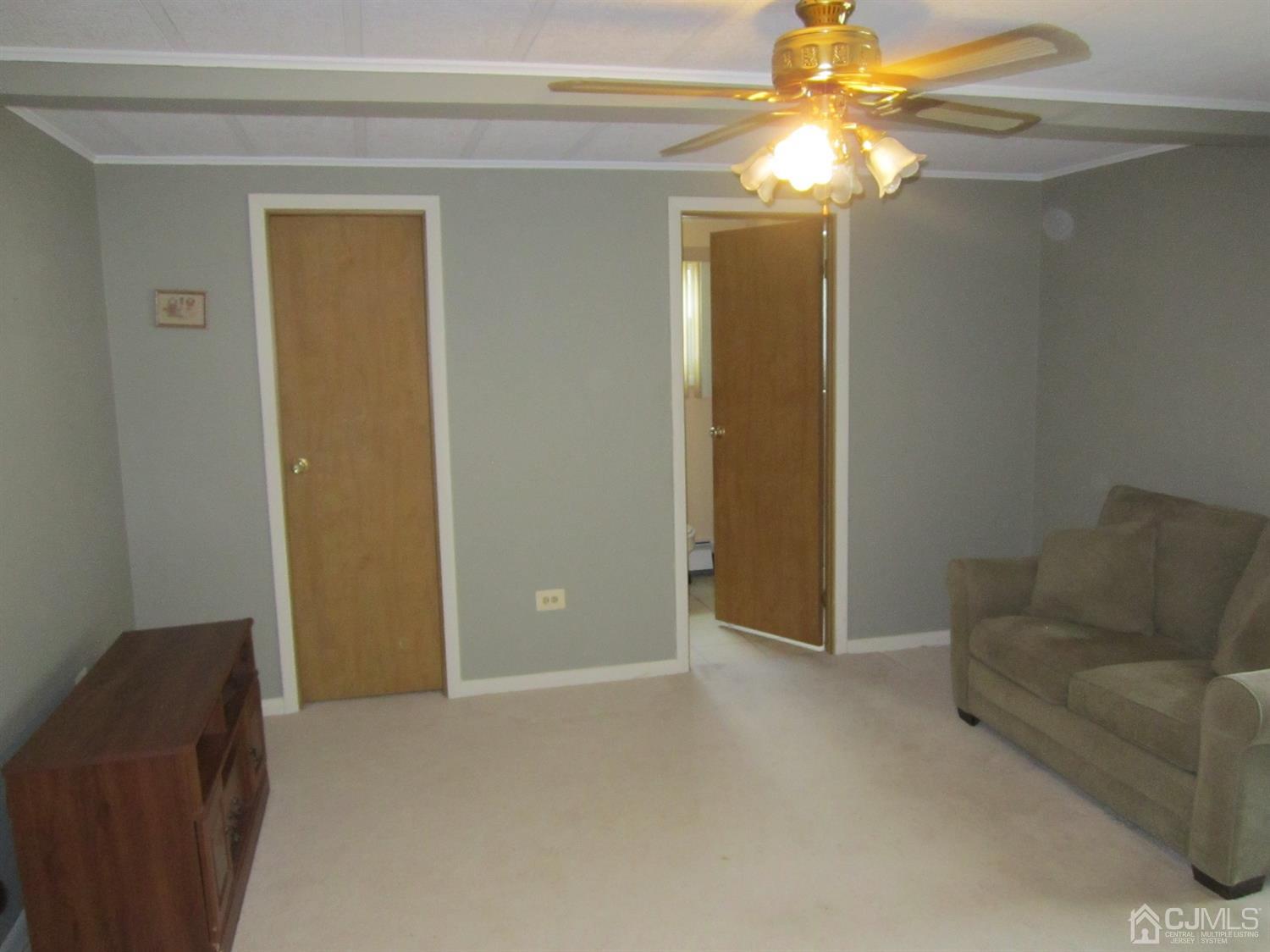 61 Whitman Road North Brunswick, NJ 08902 - Photo 6 of 16 Master bedroom