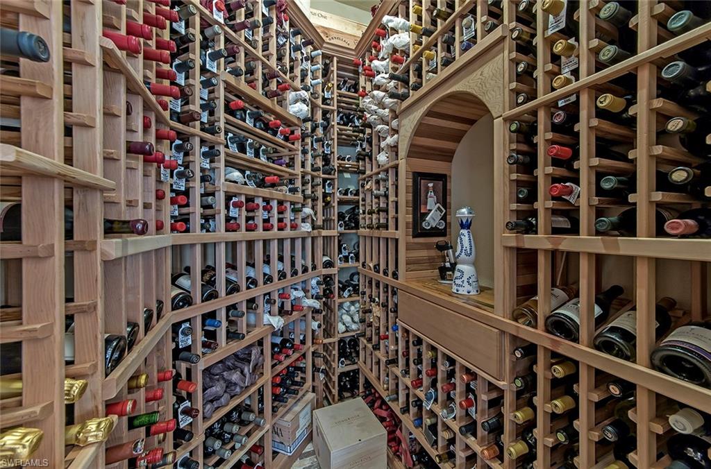 3275 Regatta Road Naples, FL 34103 - Photo 9 of 25 Gallery Image 9