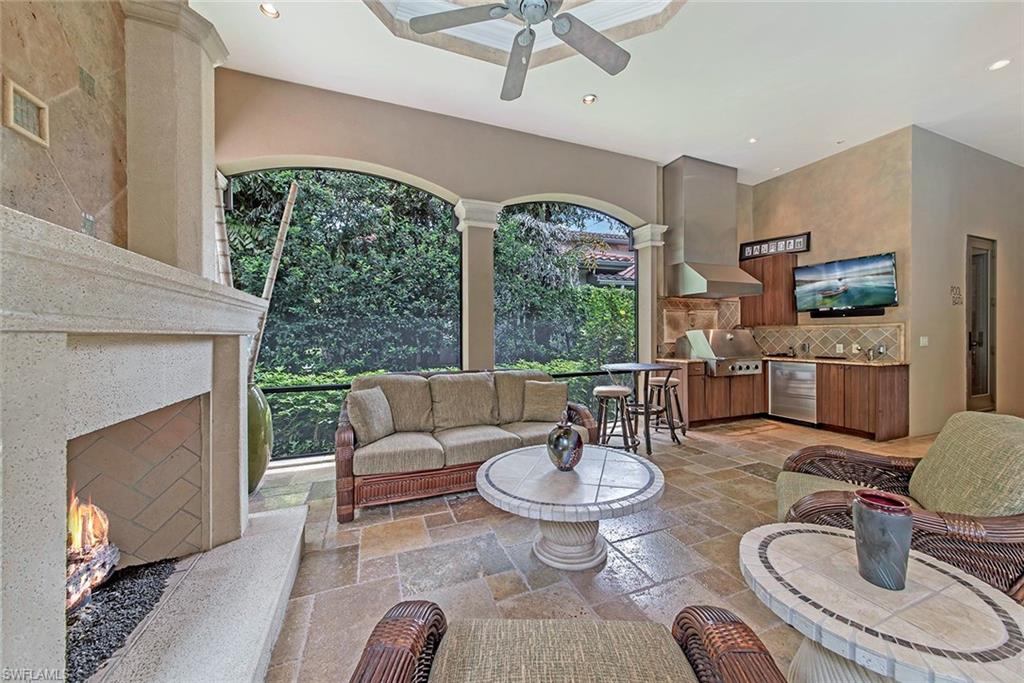 3275 Regatta Road Naples, FL 34103 - Photo 10 of 25 Gallery Image 10