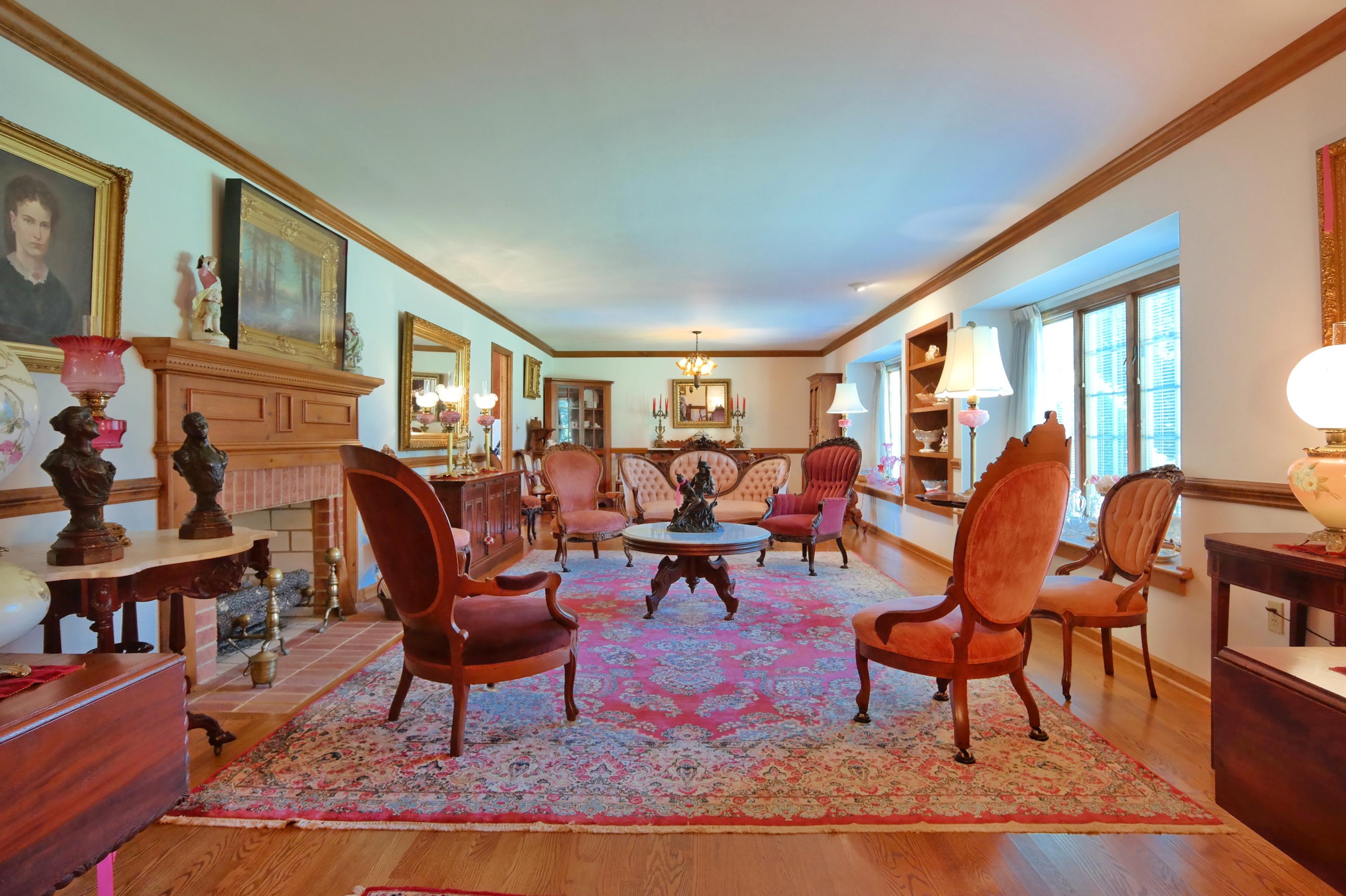 822 Sprinkle Road Fincastle, VA 24090 - Photo 36 of 55 Living Room