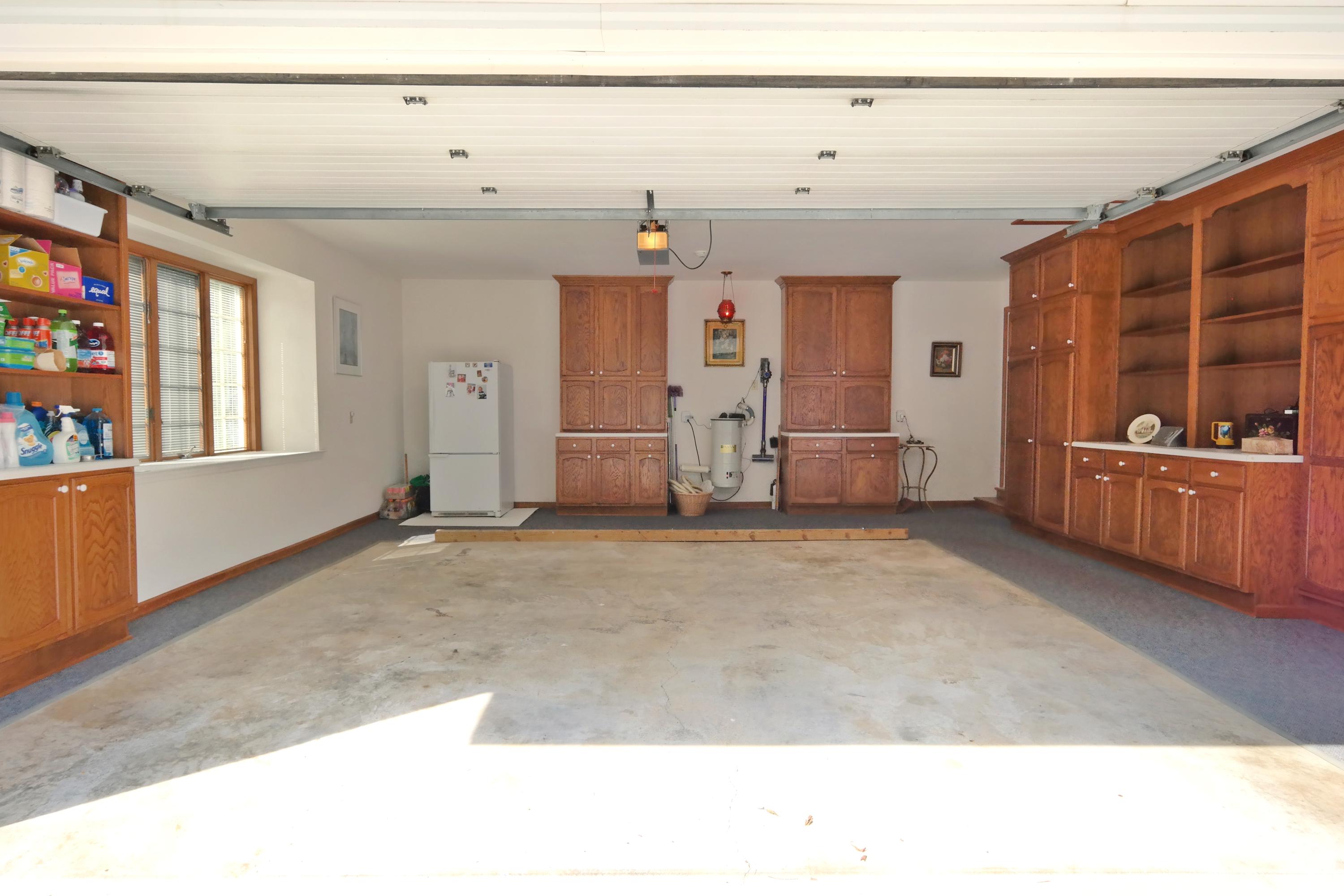 822 Sprinkle Road Fincastle, VA 24090 - Photo 42 of 55 Attached Garage