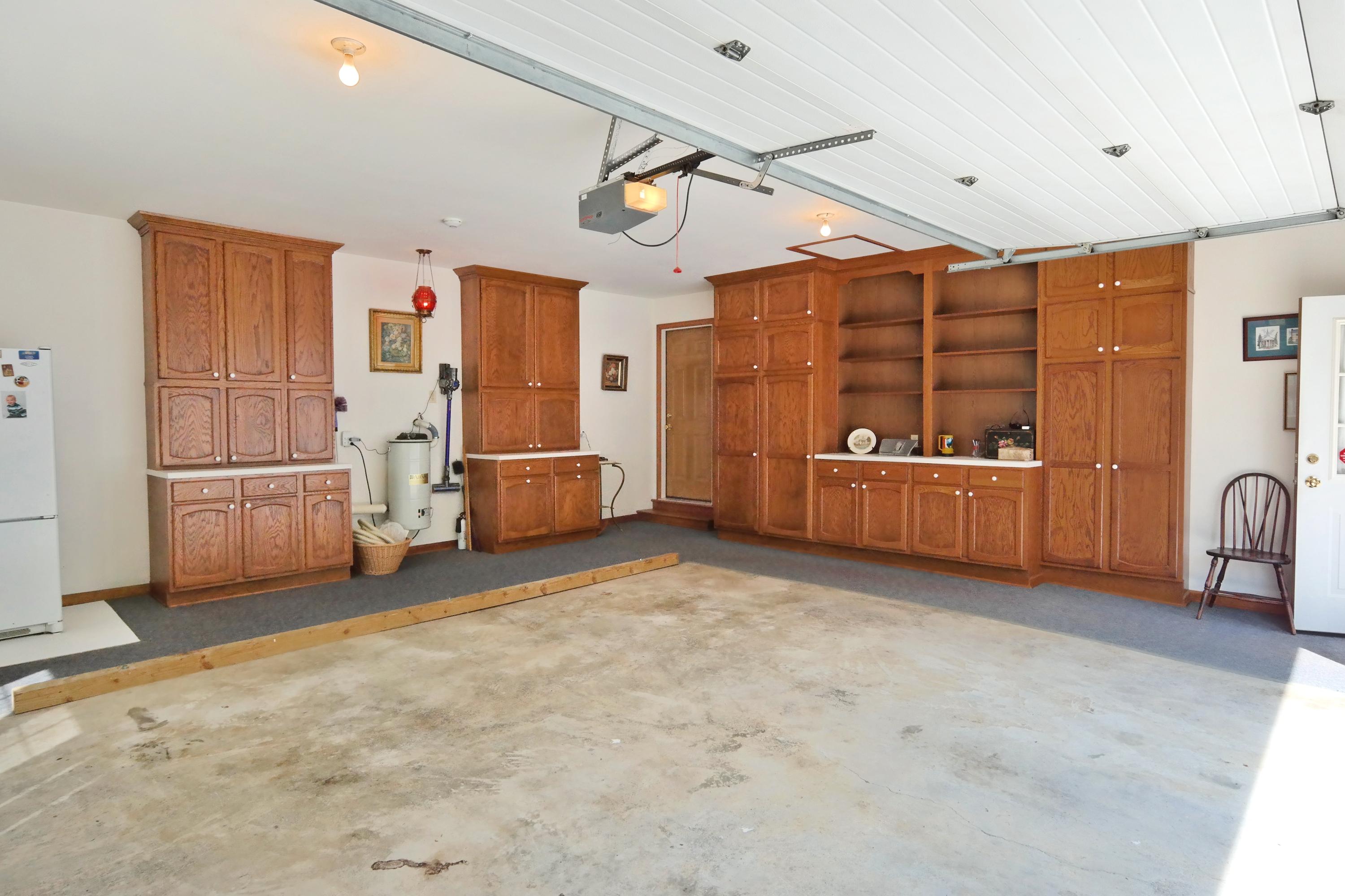822 Sprinkle Road Fincastle, VA 24090 - Photo 43 of 55 Attached Garage