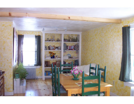 284 New Bedford Road Rochester, MA 02770 - Photo 3 of 6
