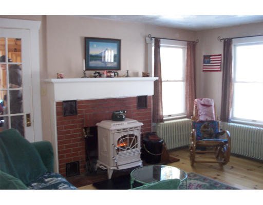 284 New Bedford Road Rochester, MA 02770 - Photo 4 of 6