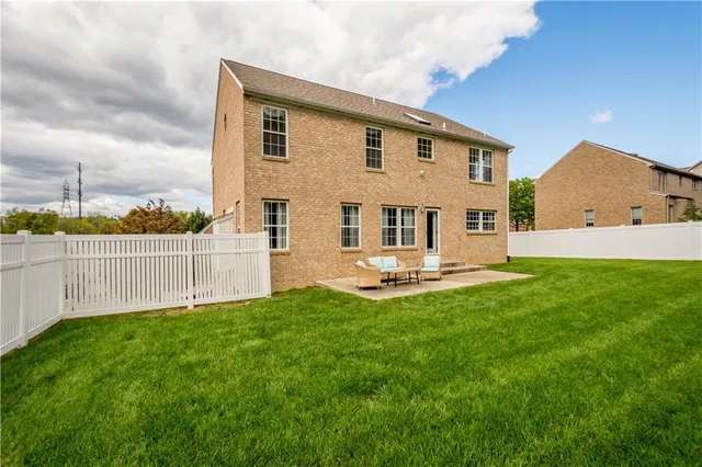 $599,999 | 313 Blackheath Drive, Pittsburgh, PA 15205