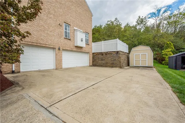 $599,999 | 313 Blackheath Drive, Pittsburgh, PA 15205