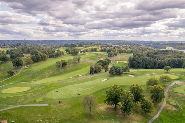 $599,999 | 313 Blackheath Drive, Pittsburgh, PA 15205