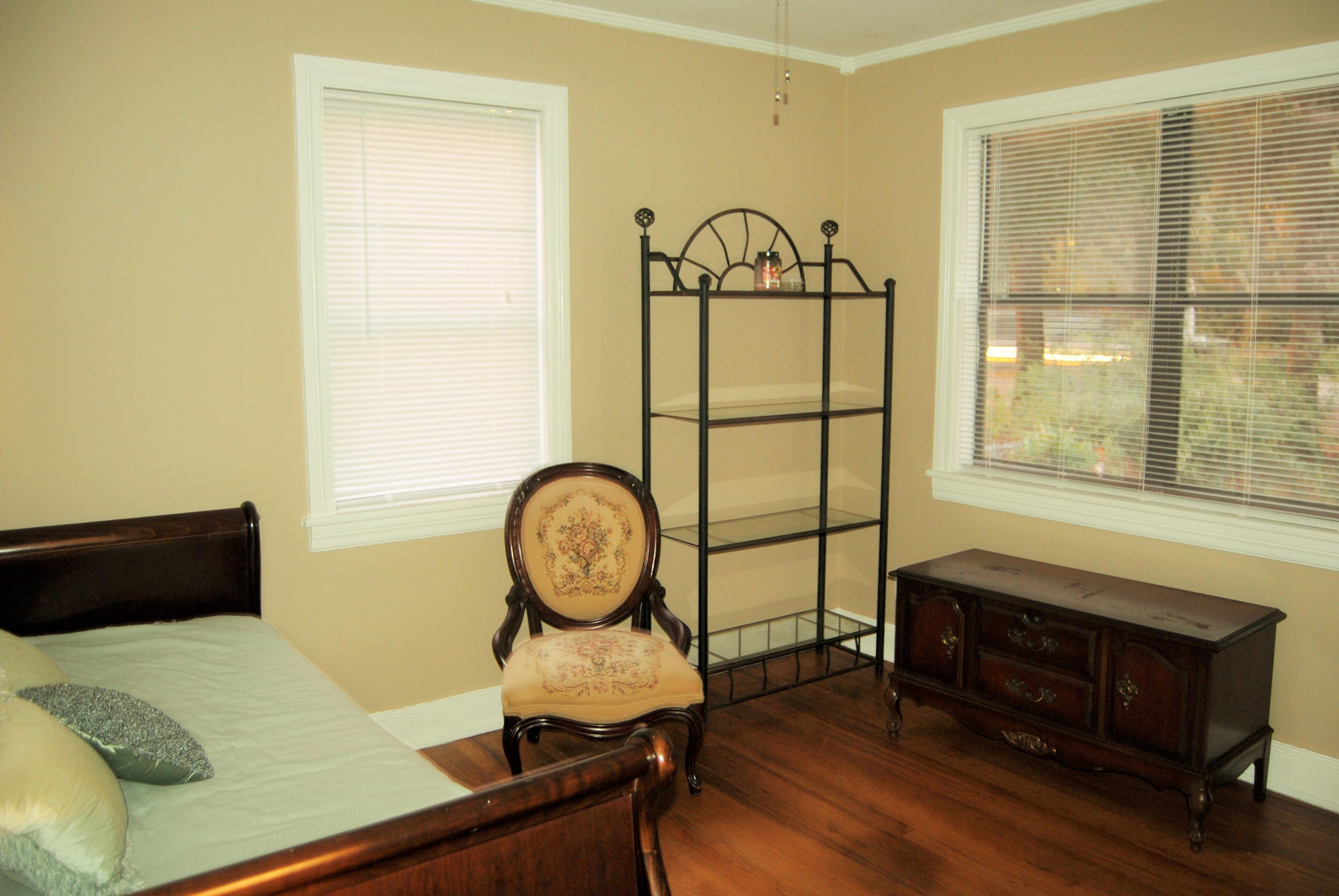 1221 Yeamans Hall Road Hanahan, SC 29410 - Photo 5 of 8 DSC_0775 (2)