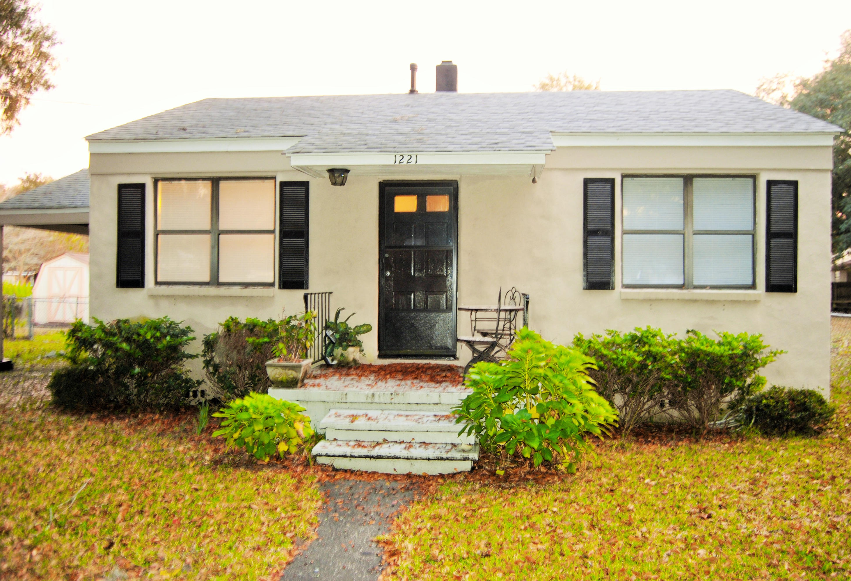 1221 Yeamans Hall Road Hanahan, SC 29410 - Photo 7 of 8 DSC_0747 (2)