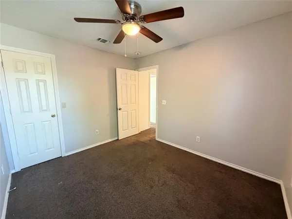 $2,250 | 805 Hillbrooke Drive, Arlington, TX 76001