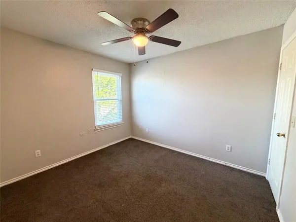 $2,250 | 805 Hillbrooke Drive, Arlington, TX 76001