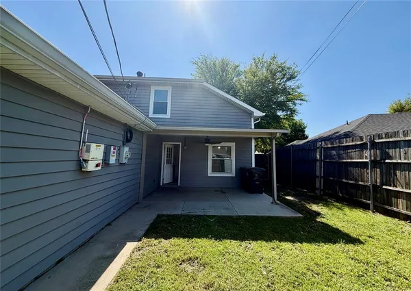 $2,200 | 805 Hillbrooke Drive, Arlington, TX 76001