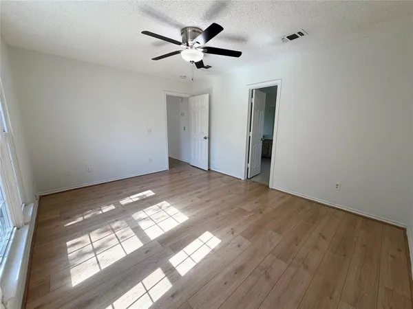 $2,250 | 805 Hillbrooke Drive, Arlington, TX 76001