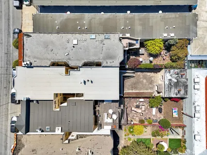 $2,750,000 | 1836-1840 Greenwich Street, San Francisco, CA 94123