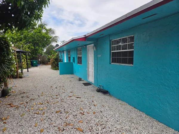 $675,999 | 10304 Northwest 10th Avenue, Miami, FL 33150