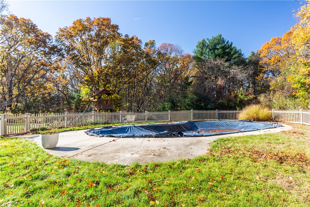 264 West Greenville Road Scituate, RI 02857 - Photo 33 of 36